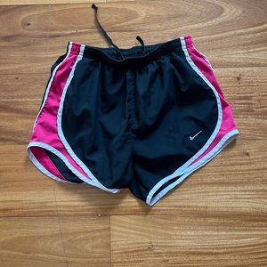 Nike shorts XS pink and black